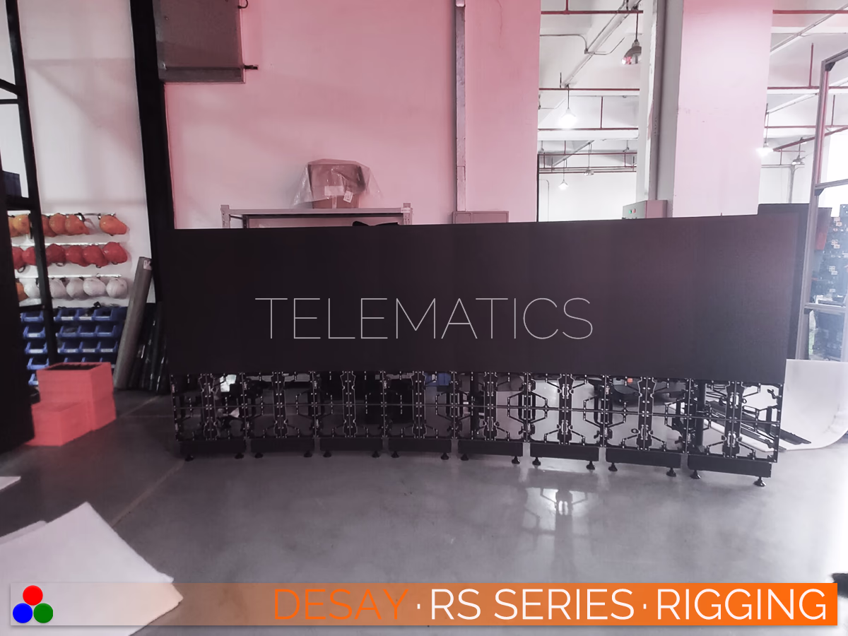 The Art Of LED · Desay RS Series · Telematics Canada Floor-mounted Desay RS Series LED screen assembled in a concave curve, utilizing energy-saving NovaStar VMP software to manage complex screen geometries on the ground support system.